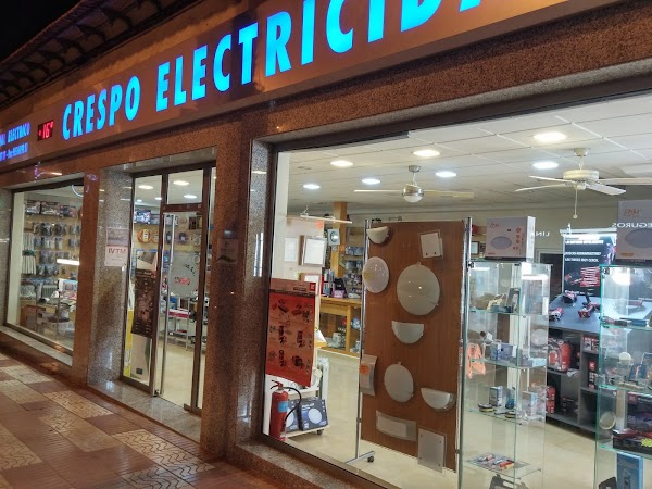 HDR Bracket = 0,8,-8 FaceNum=0 FocusArea=011001001