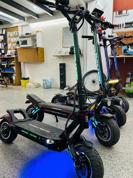 Taller de reparación de patinetes