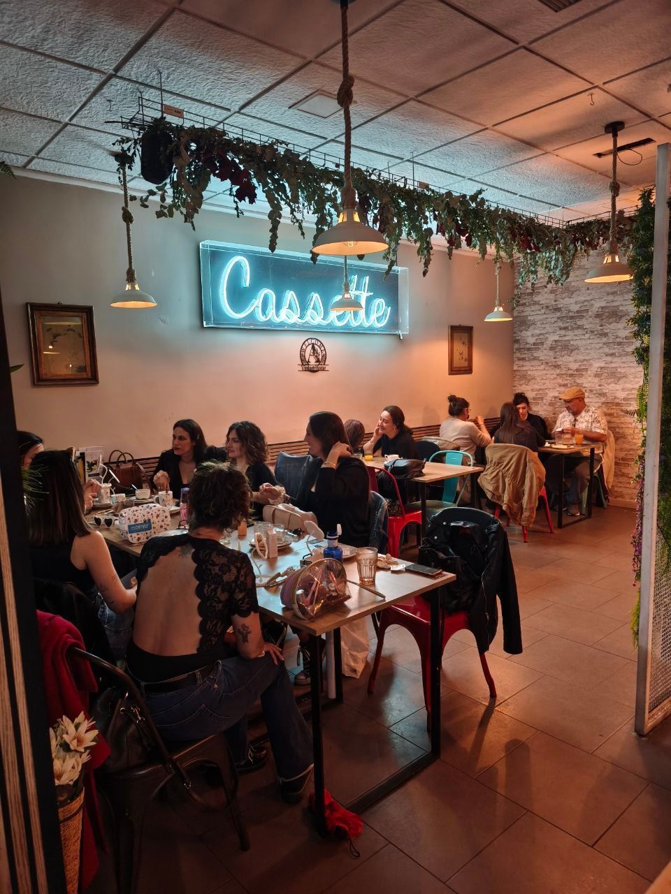 Cafetería y Restaurante Nou Vintage