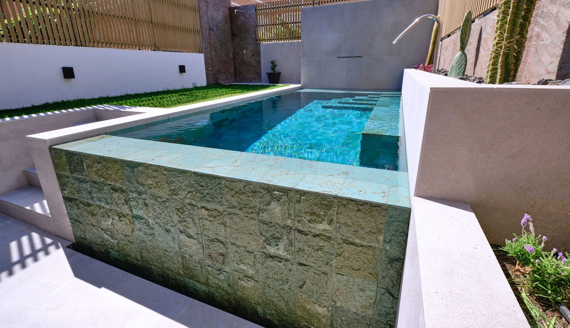 Aquazzaro Piscinas I Diseño y Construcción de Piscinas en Madrid