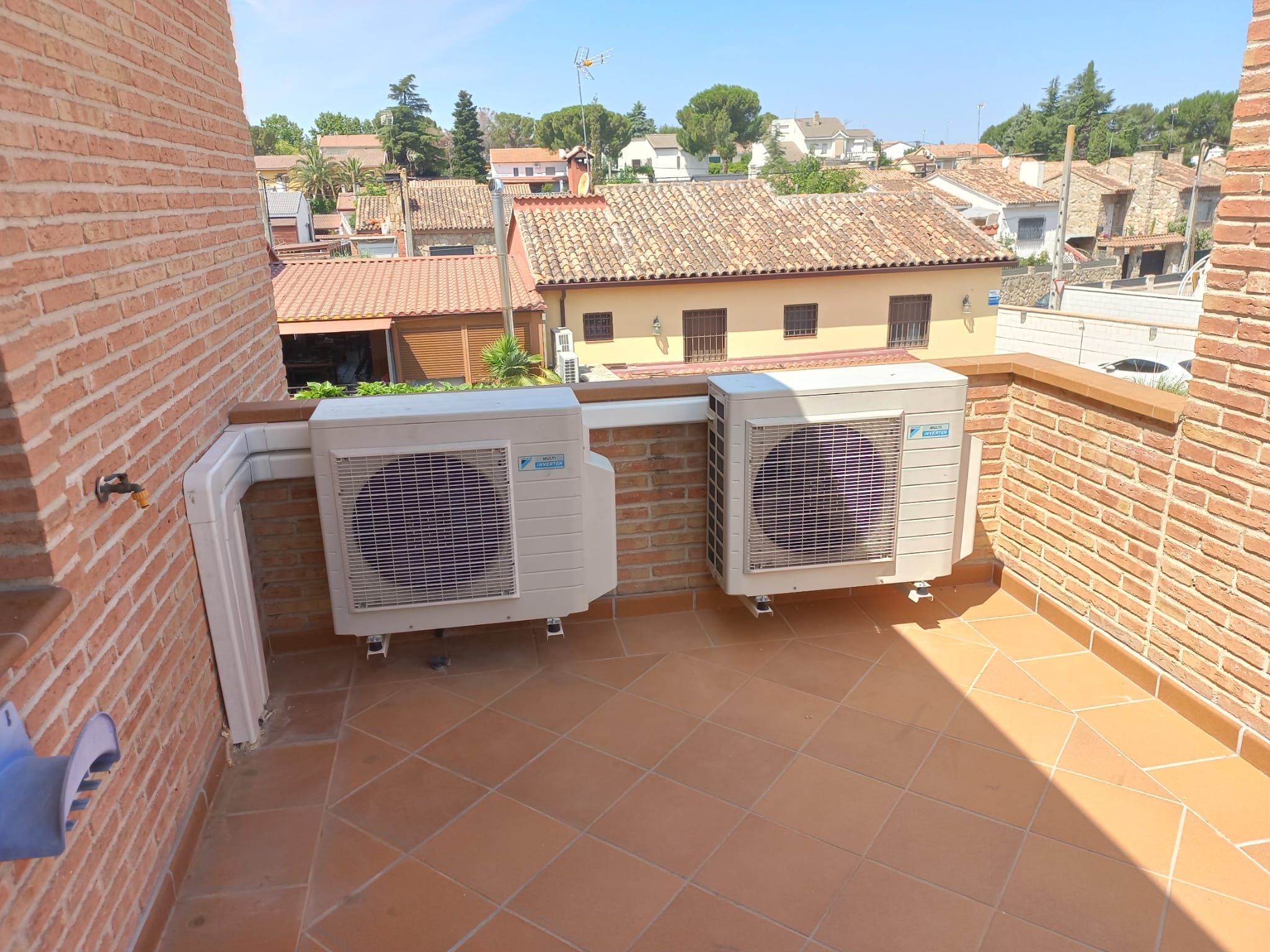 serviciosyreparaciones.com