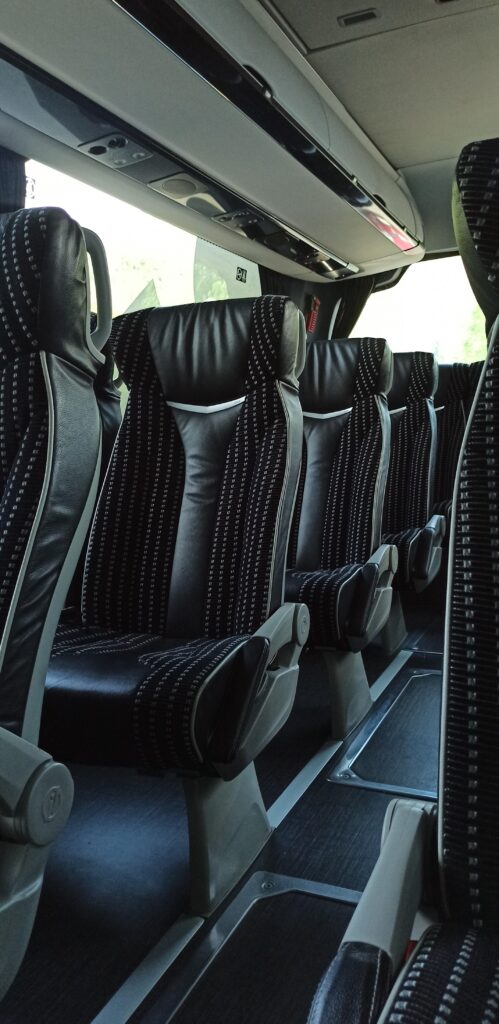AUTOBUSES-DARIO-SL-1.jpg